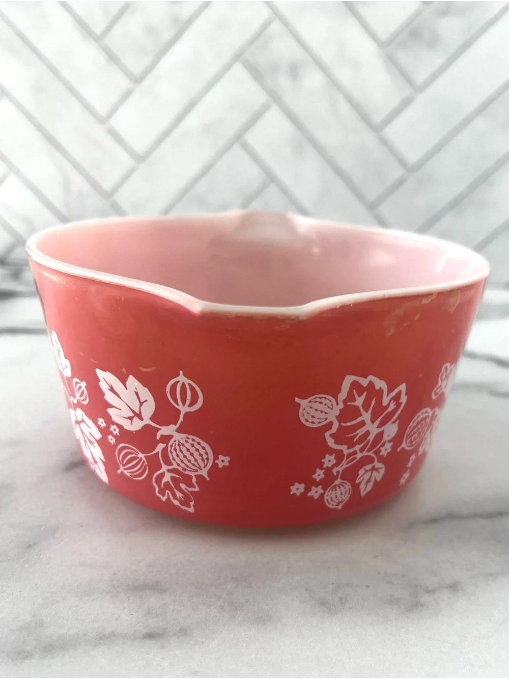 Vintage Pink Gooseberry Pyrex 473 Casserole Dish with Clear Lid